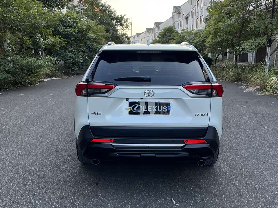 Toyota RAV4 Rongfang