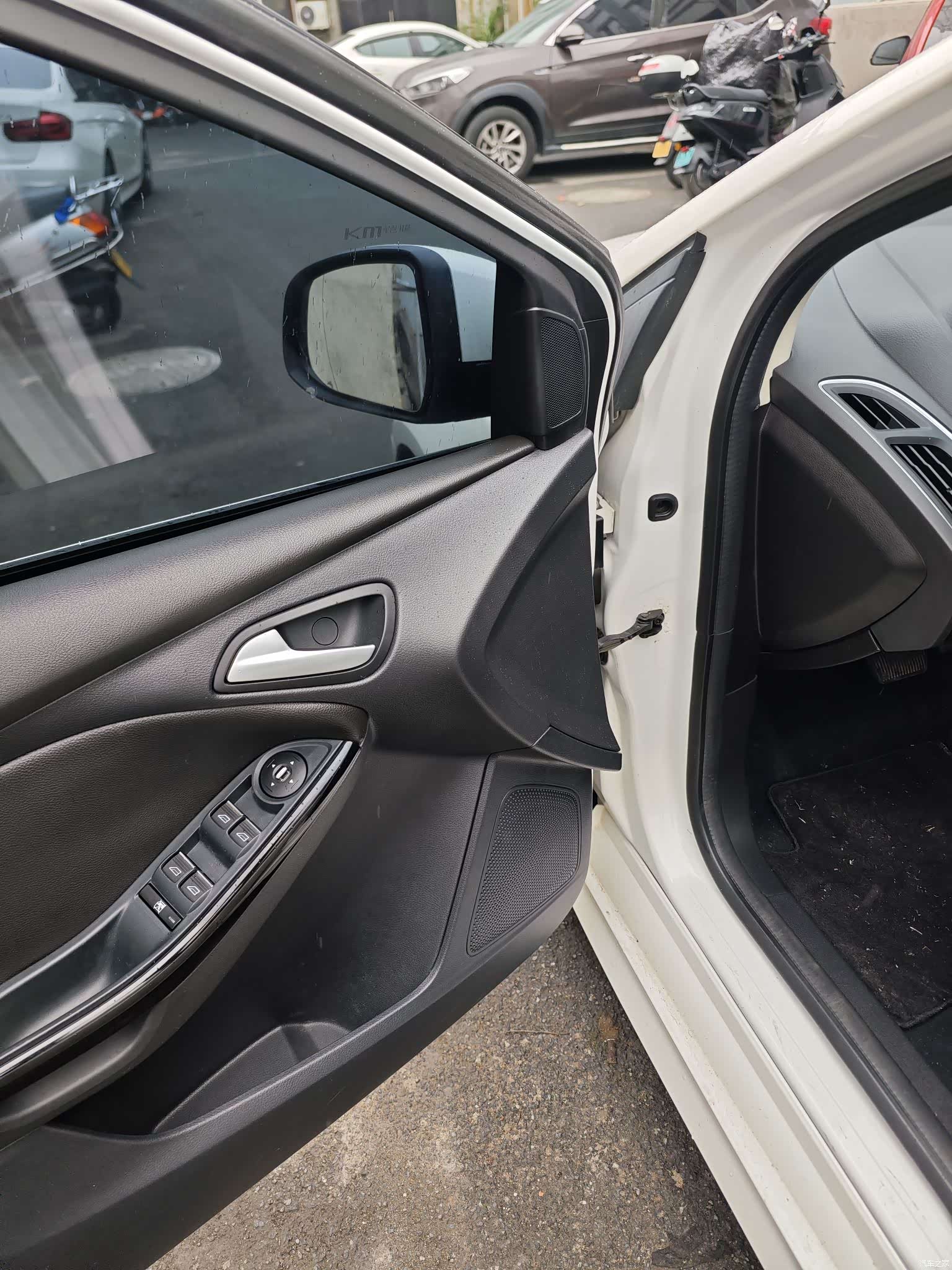 Ford Focus, 2012 11