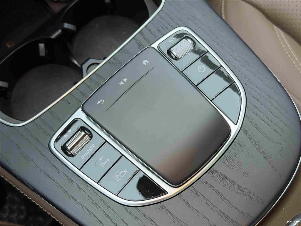 Mercedes-Benz E-Class, 2023 18