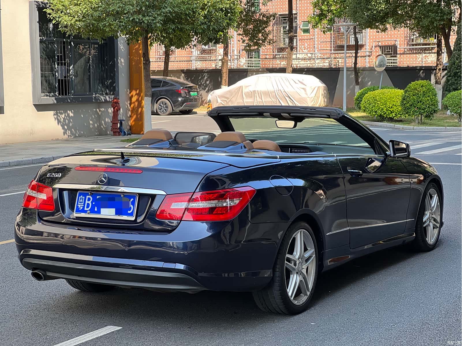 Mercedes-Benz E-Class, 2013 16