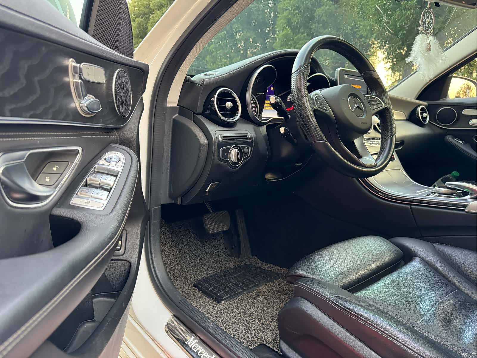 Mercedes-Benz C-Class, 2016 4