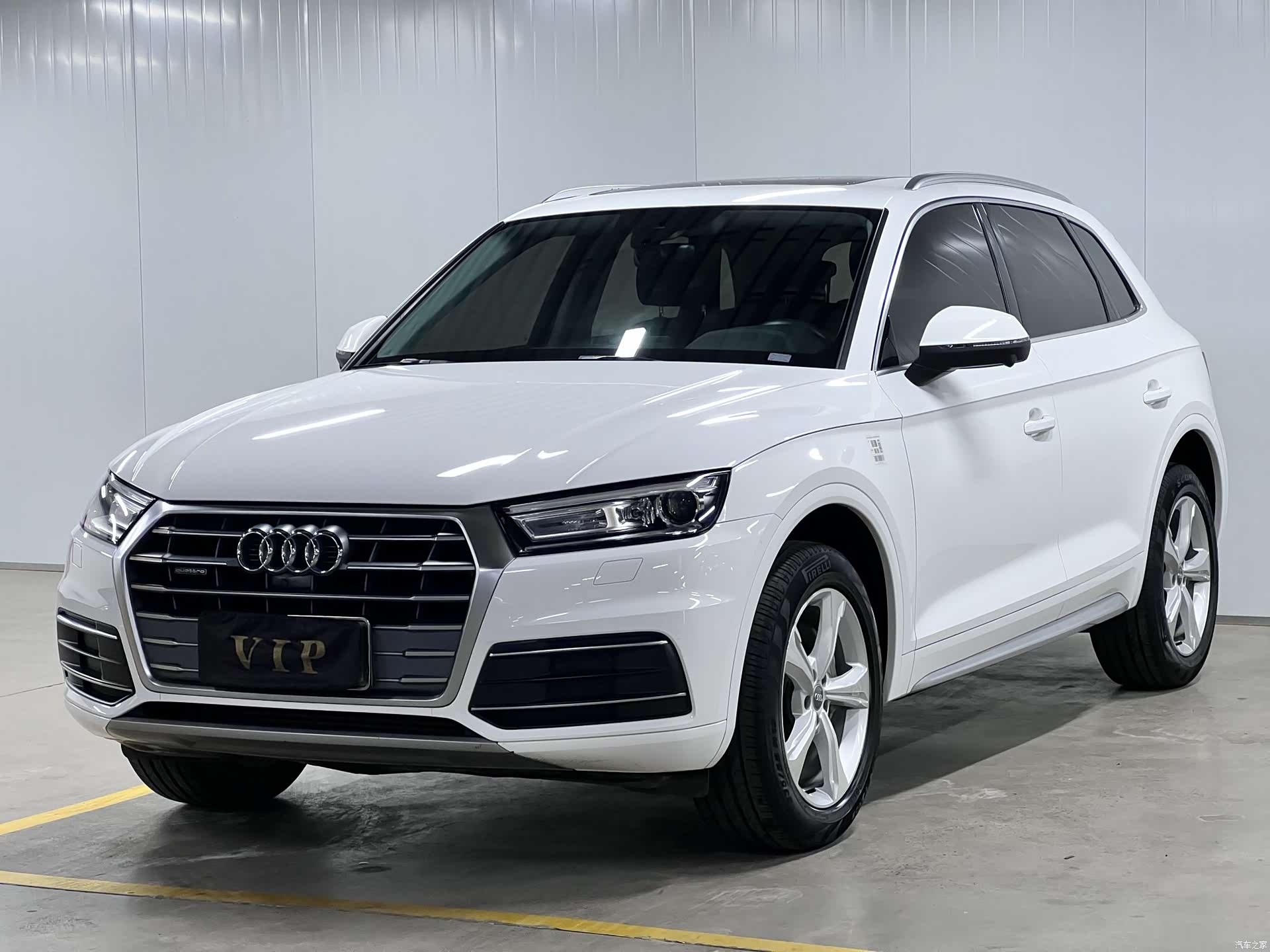Audi Q5L, 2019 1