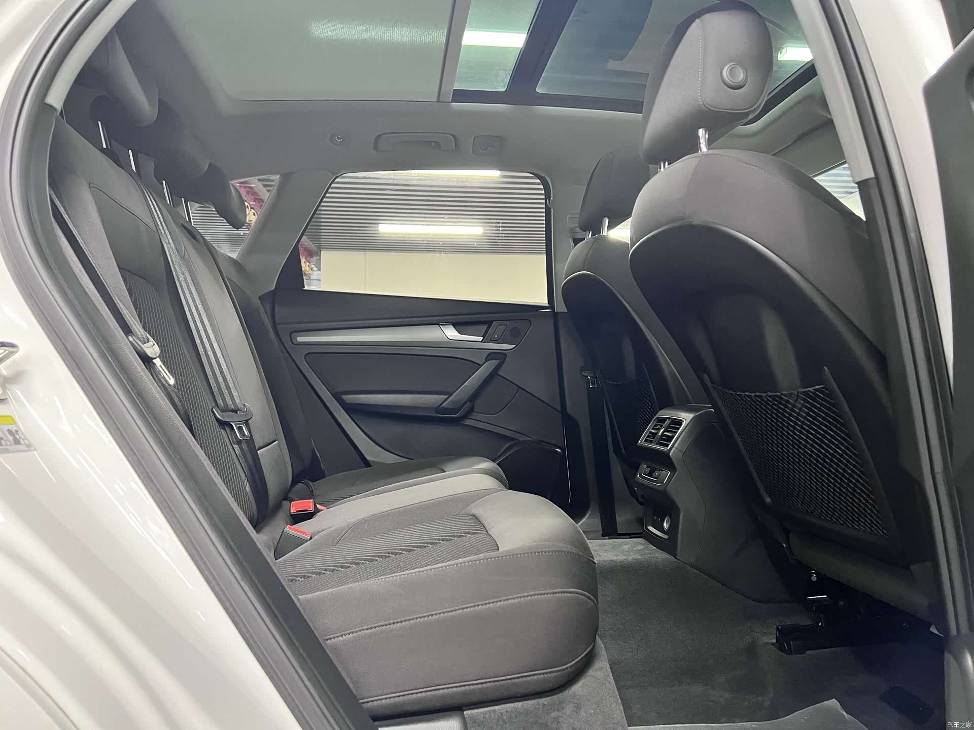 Audi Q5L, 2019 10