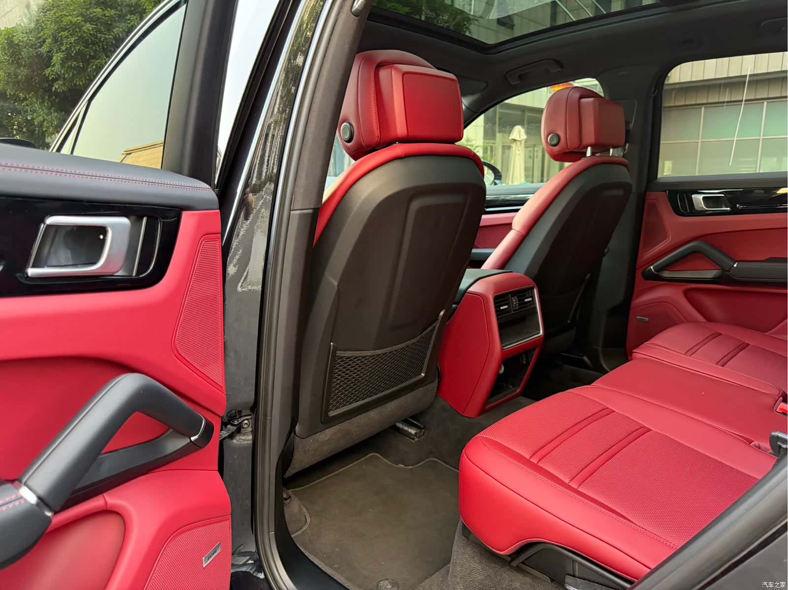 Porsche Cayenne, 2018 11
