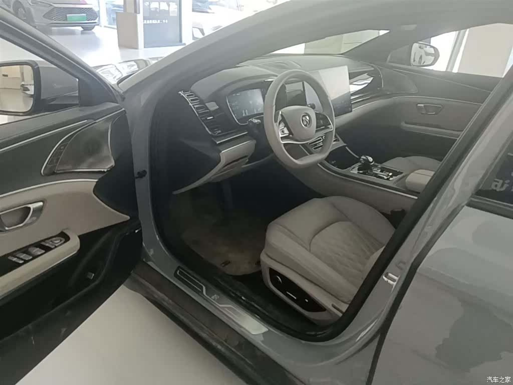 BYD Han, 2025 16