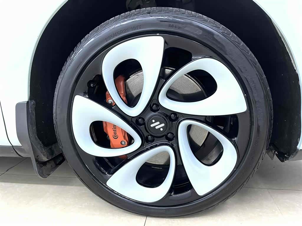 IM Motors LS6, 2023 9