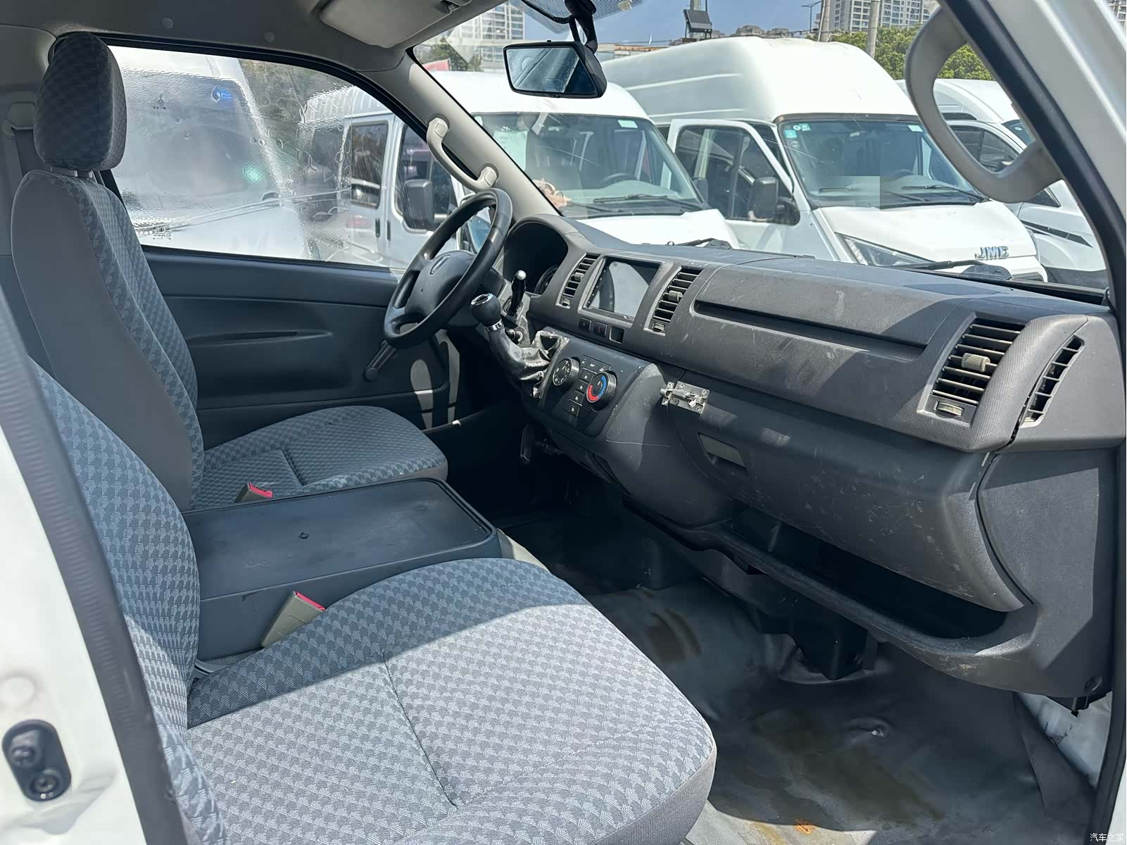 HuaChenLeiNuo HiAce, 2017 6