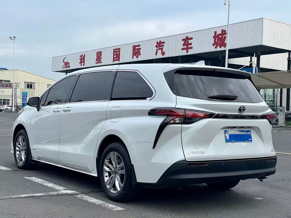 Toyota SIENNA