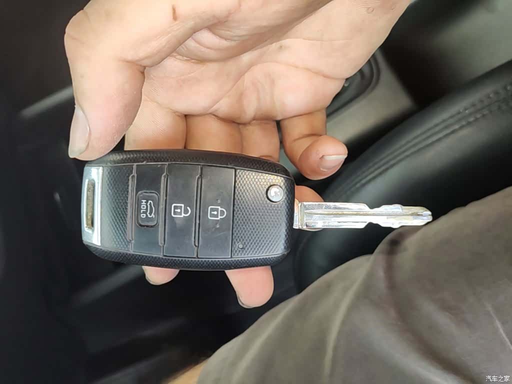 Kia K3, 2015 15
