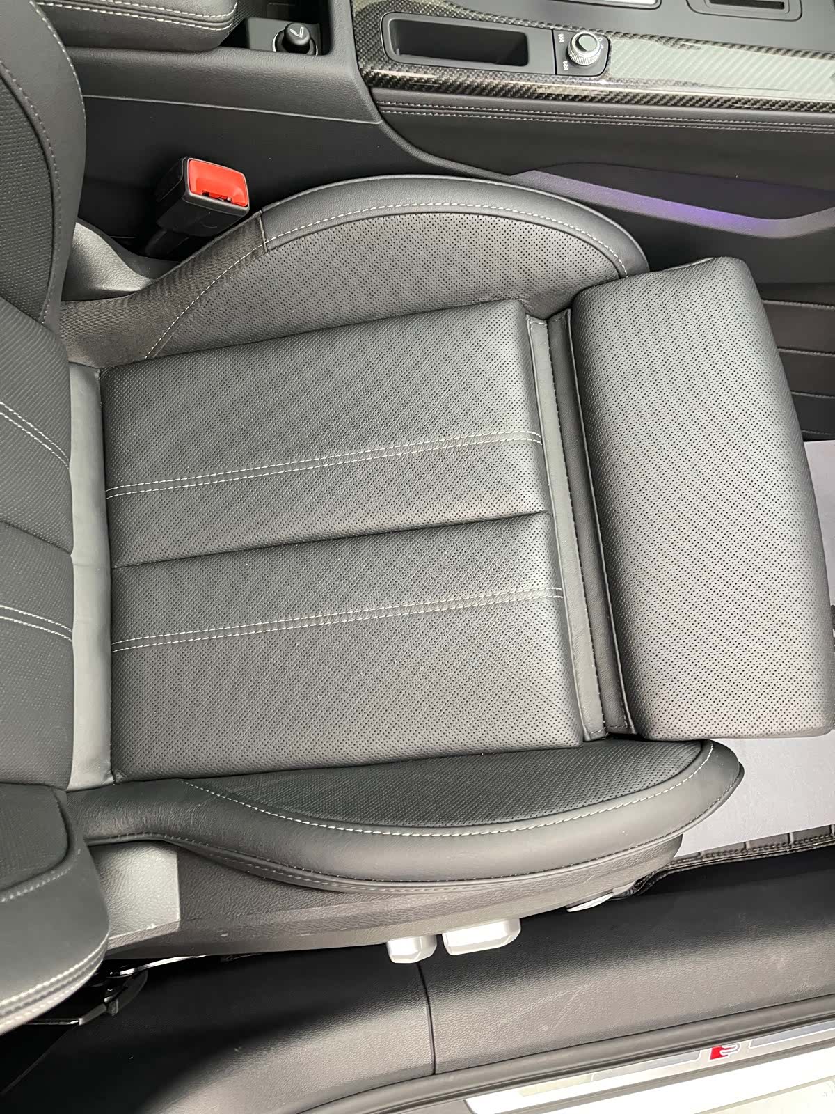 Audi A4L, 2022 28