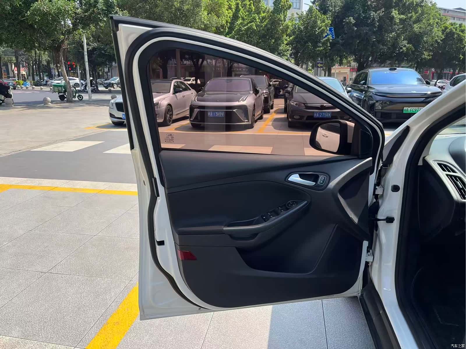 Ford Focus, 2019 10