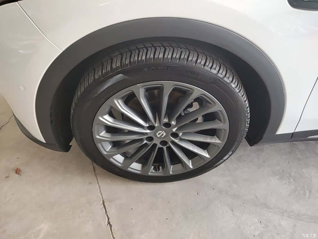 Leapmotor C11, 2024 23