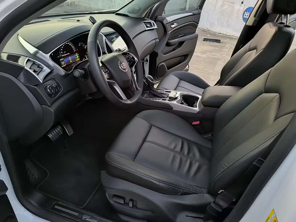 Cadillac SRX