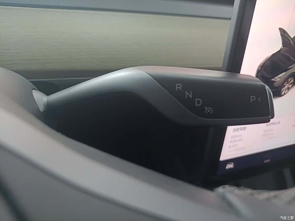 Tesla Model Y, 2022 14