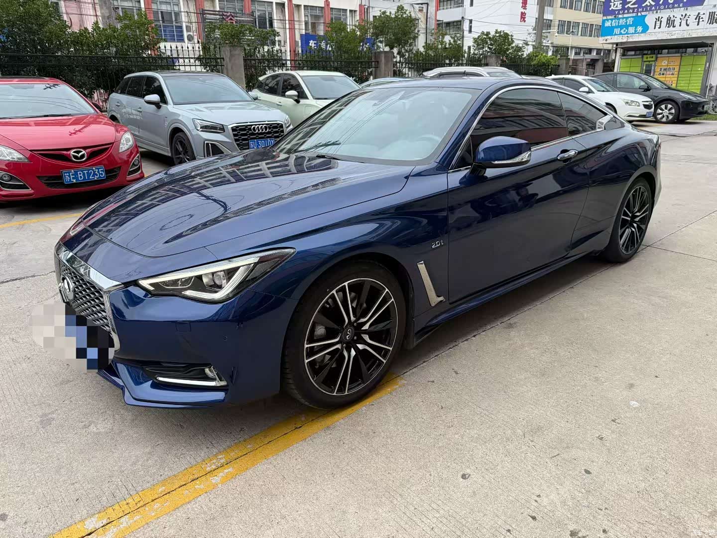 Infiniti Q60