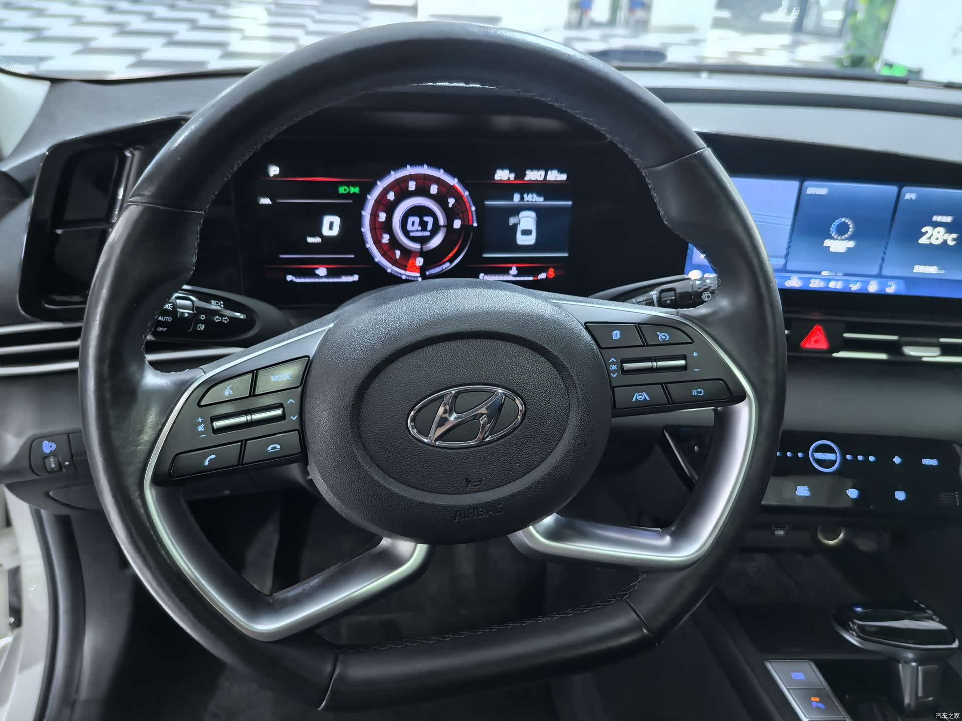 Hyundai Elantra, 2022 14