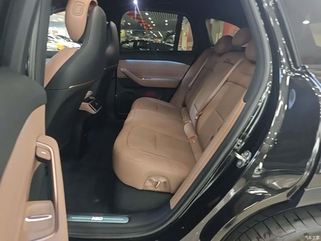 NIO ES6, 2024 17