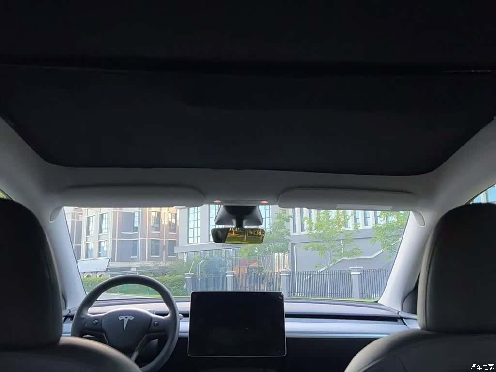 Tesla Model Y, 2023 8