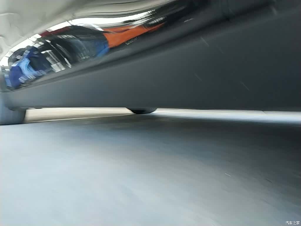 Tesla Model Y, 2023 17