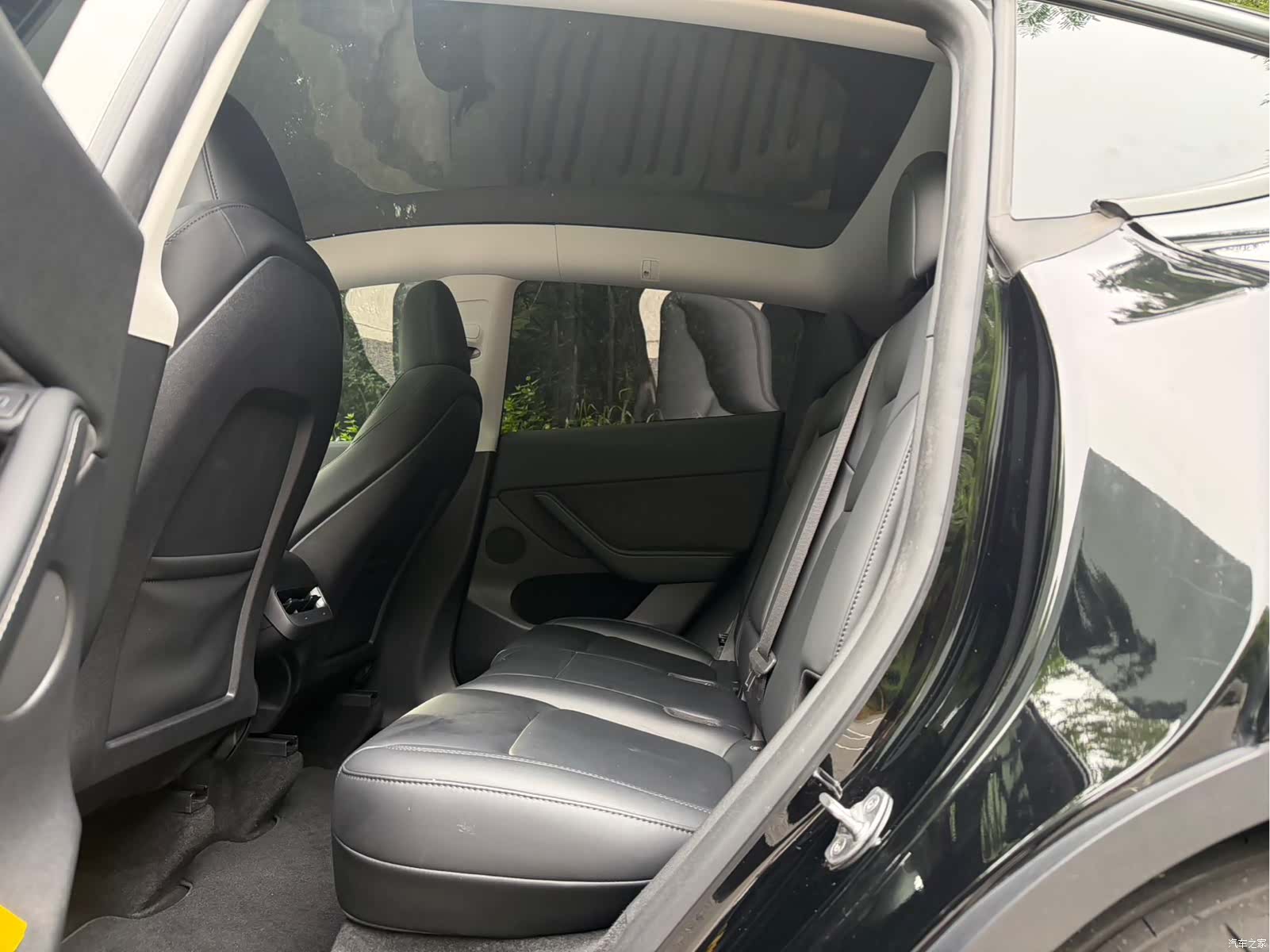 Tesla Model Y, 2023 8