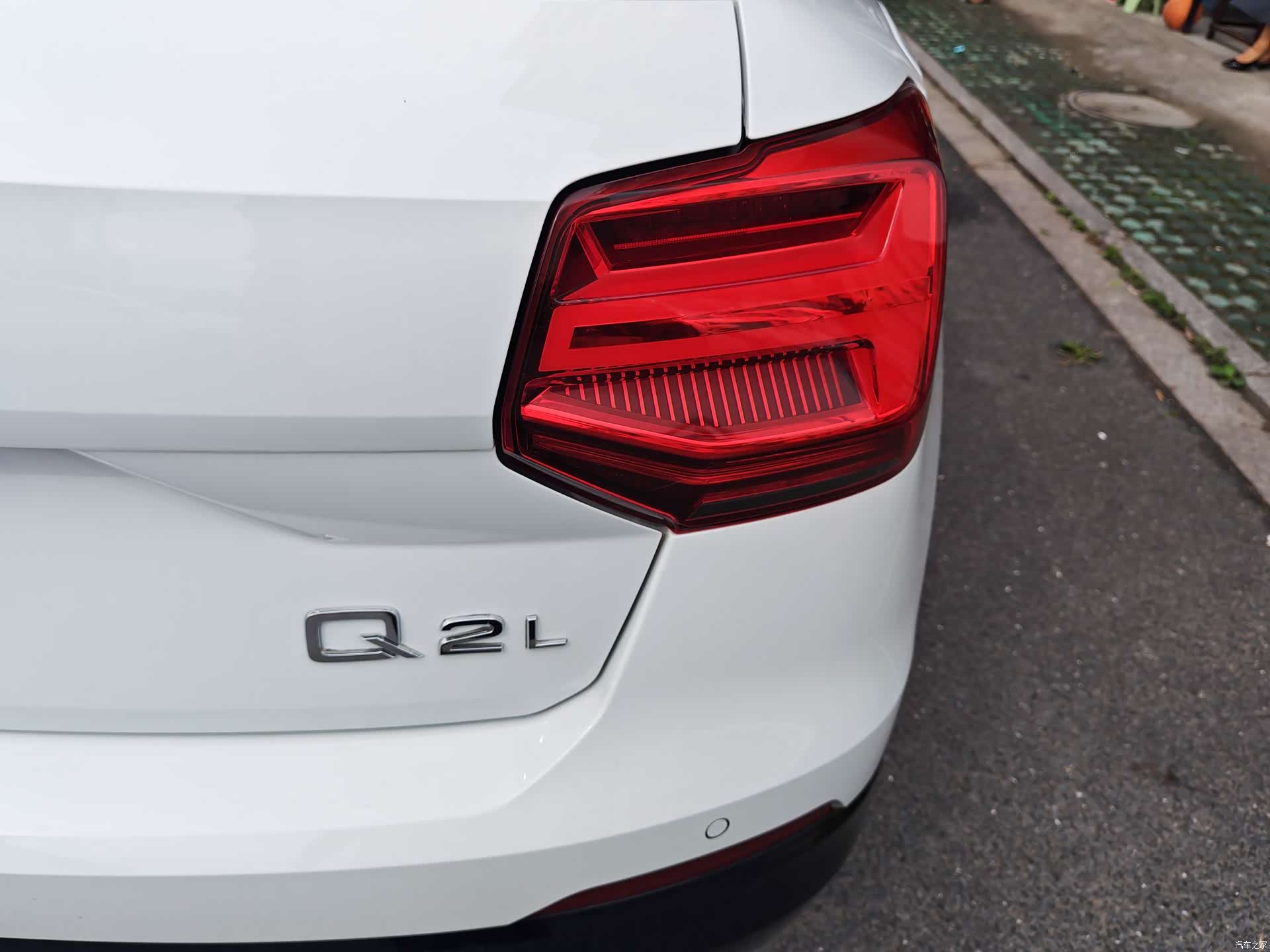 Audi Q2L, 2019 12