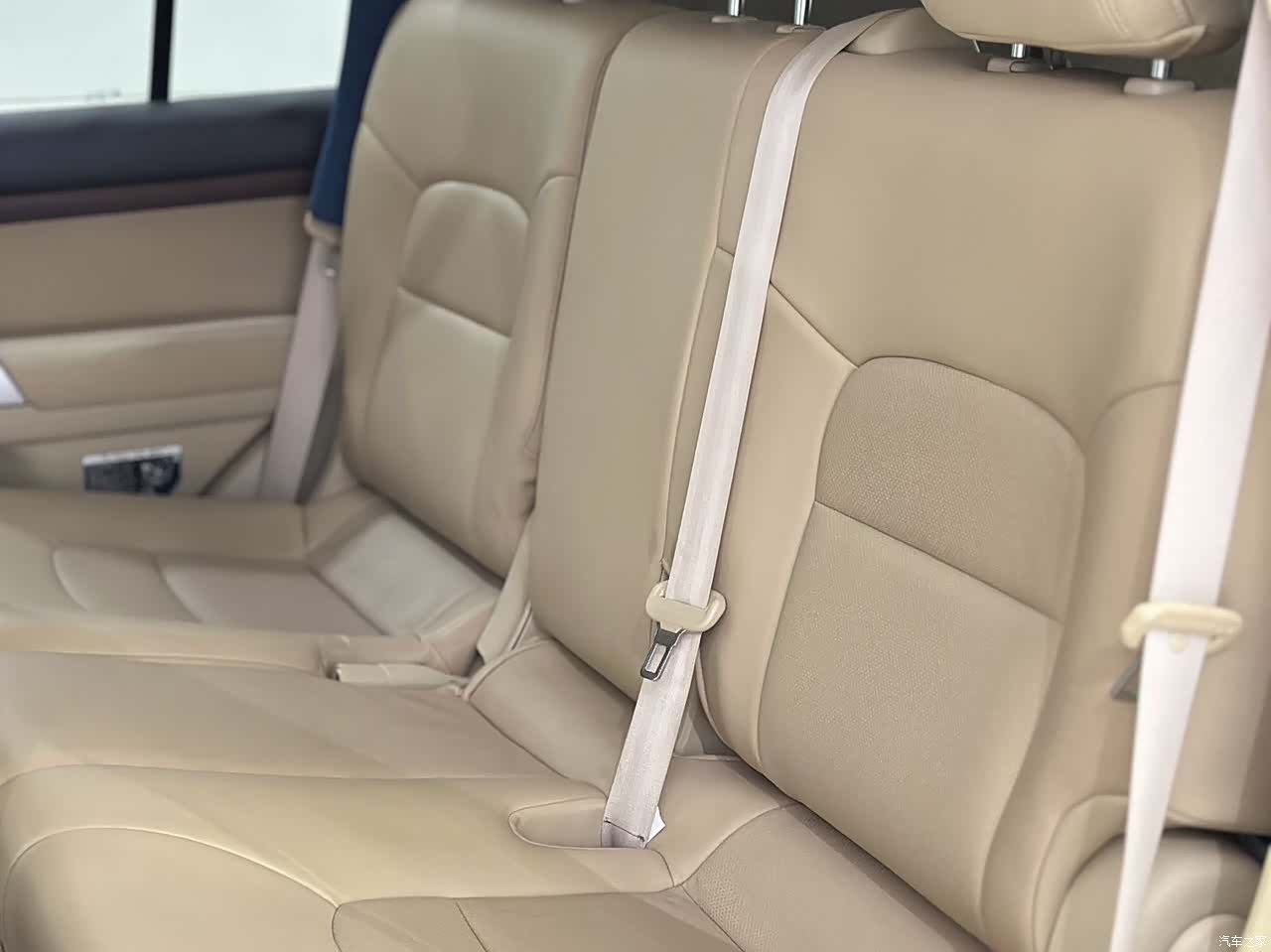 Toyota Land Cruiser, 2016 3