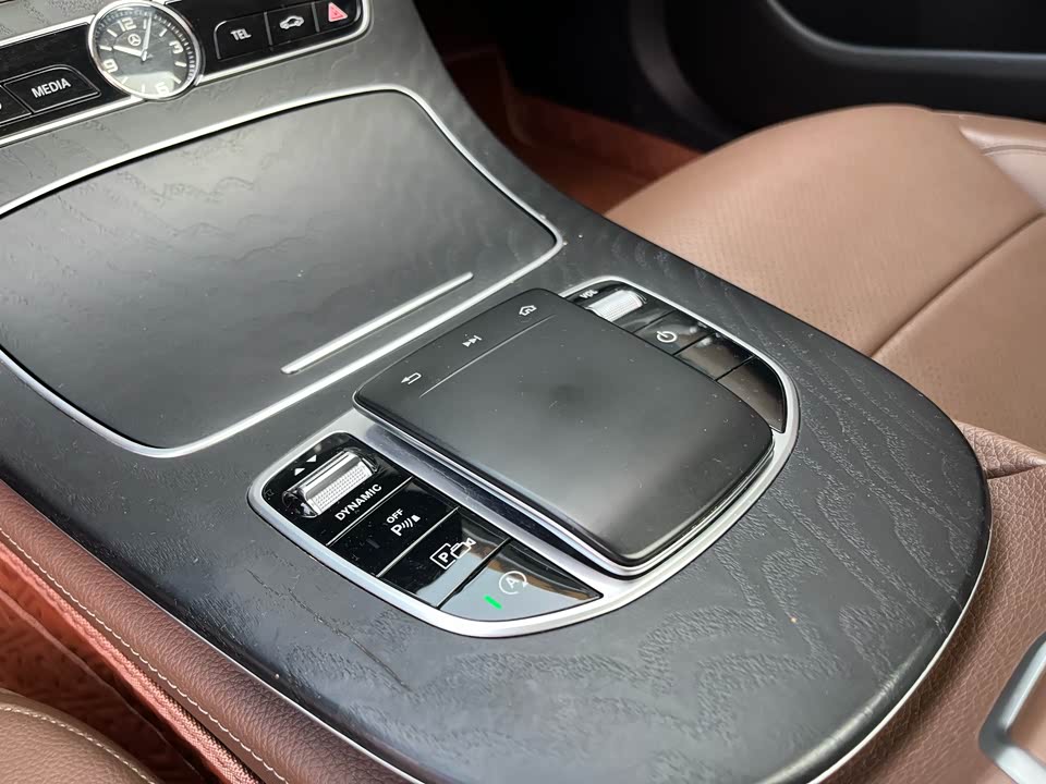 Mercedes-Benz E-class Mercedes-Benz E-class