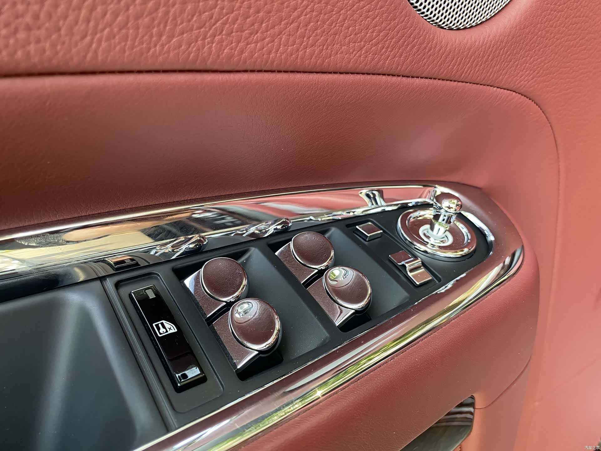 Rolls-Royce Ghost, 2017 28