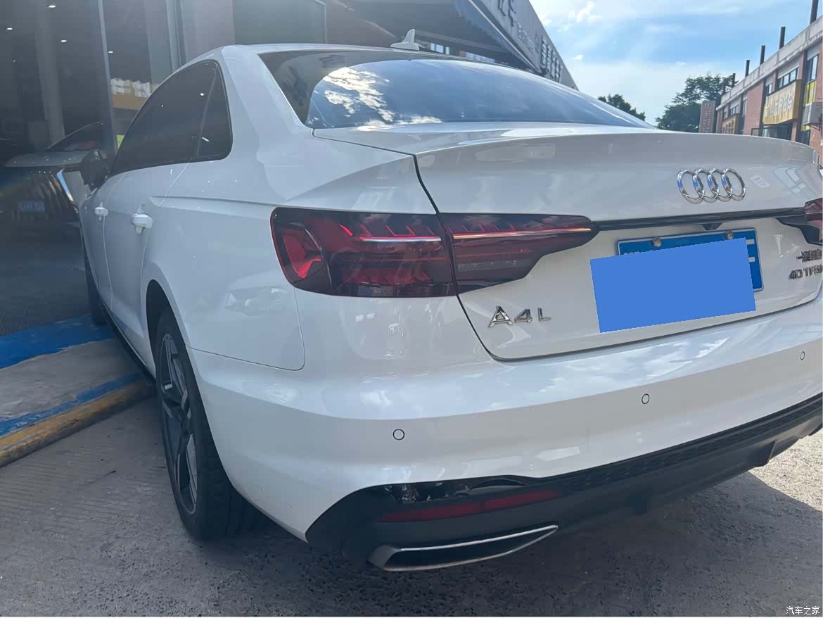Audi A4L, 2022 10