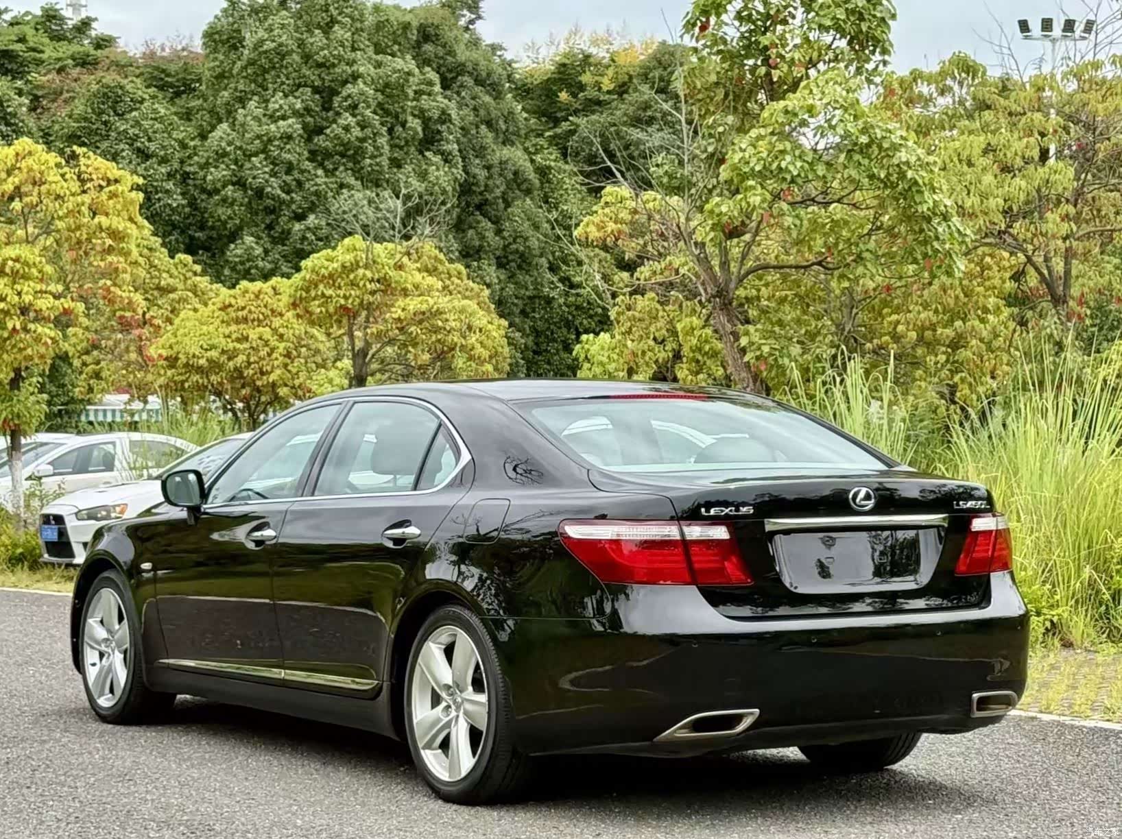 Lexus LS, 2007 7