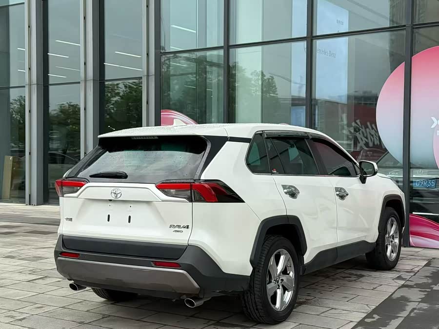 Toyota RAV4 2019, фото 5