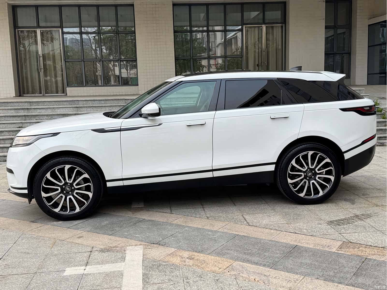 Land Rover Range Rover, 2018 все фото