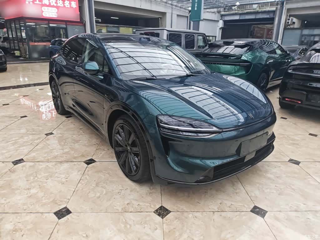 Luxeed R7, 2025 4