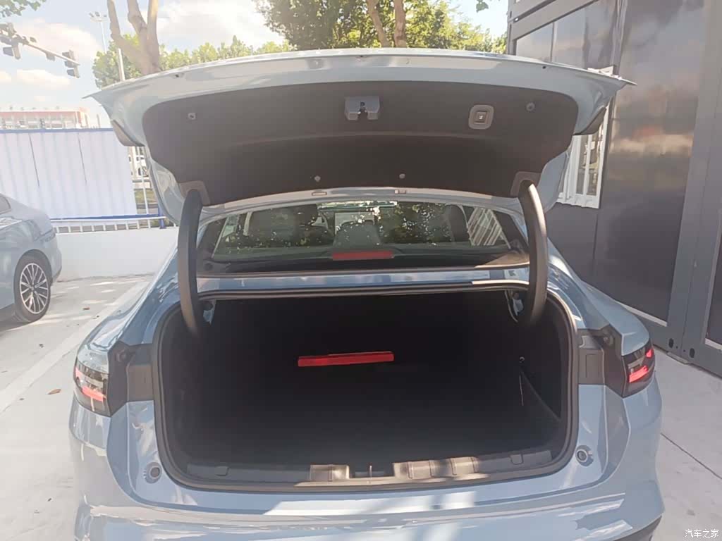 Leapmotor B01, 2025 19