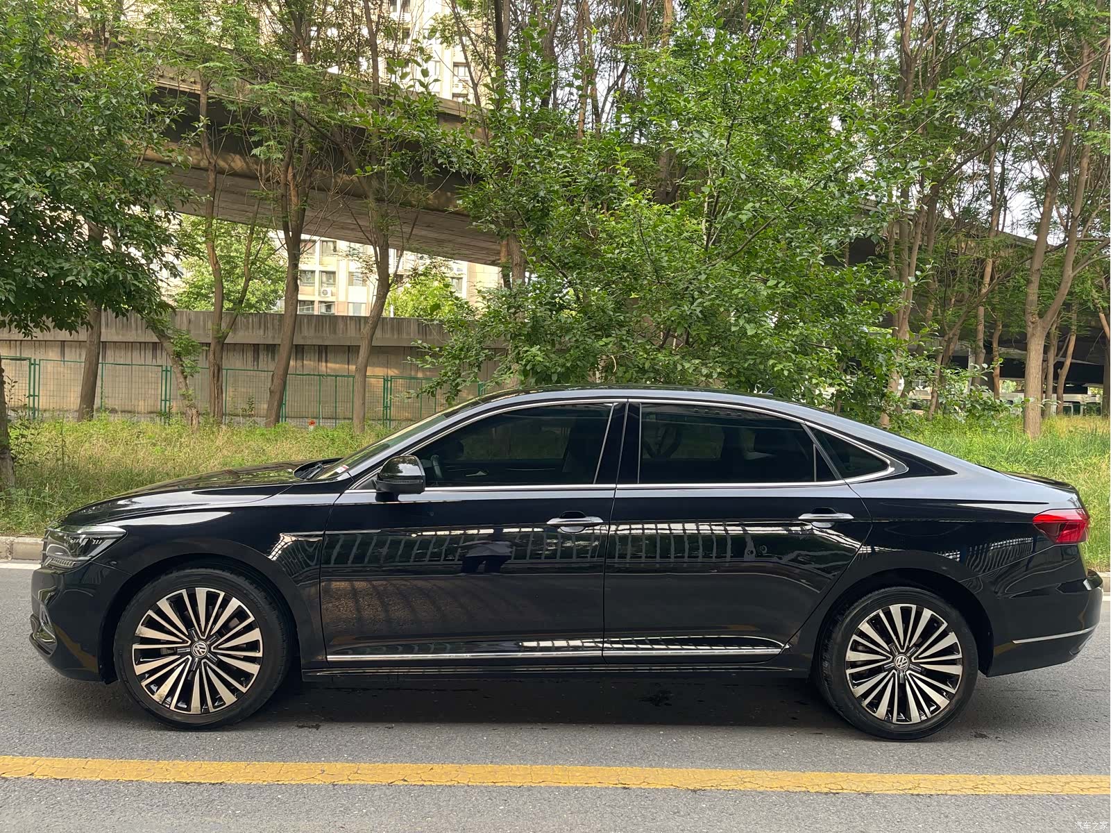 Volkswagen Passat, 2019 4