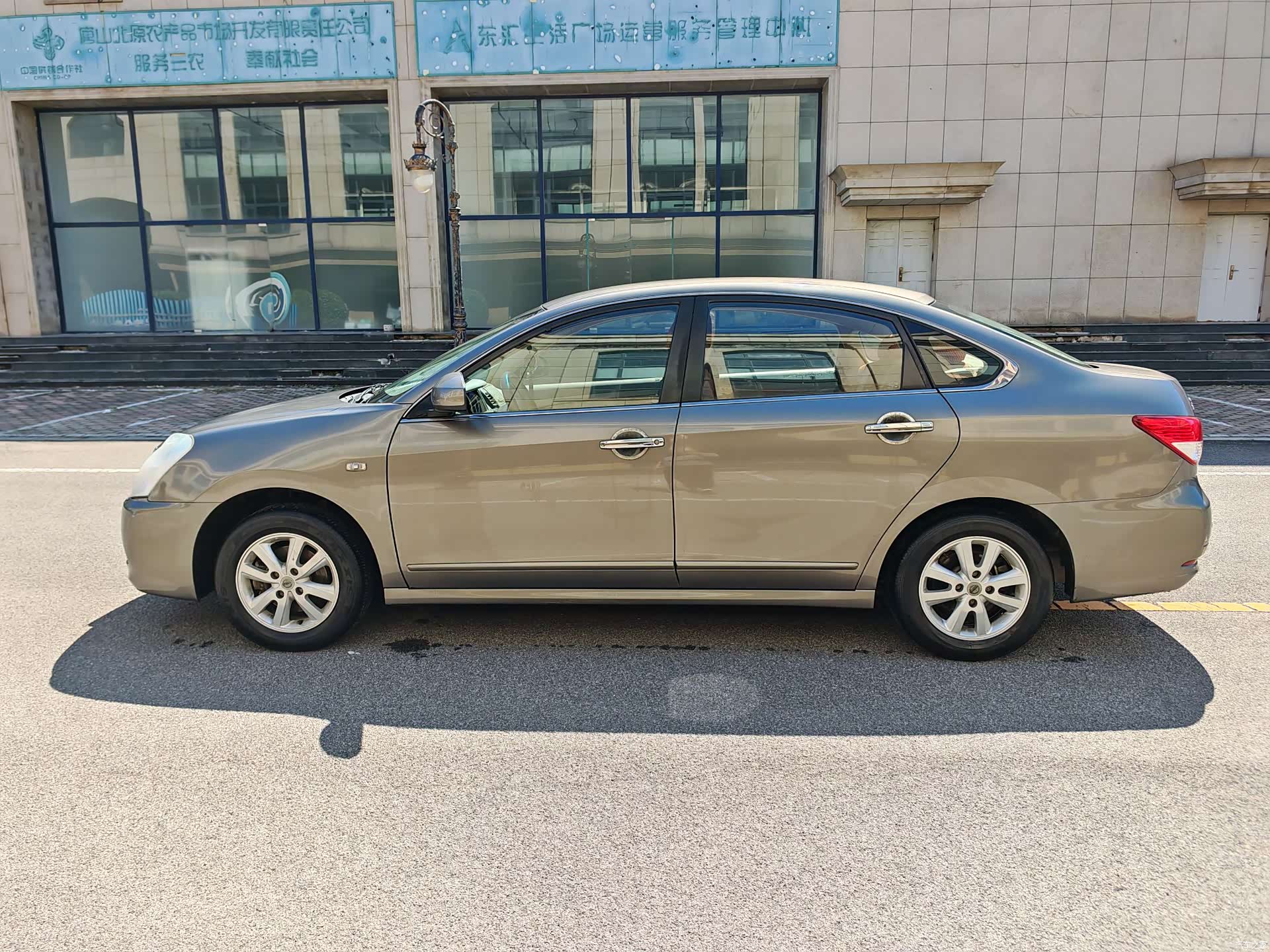 Nissan Sylphy, 2016 все фото