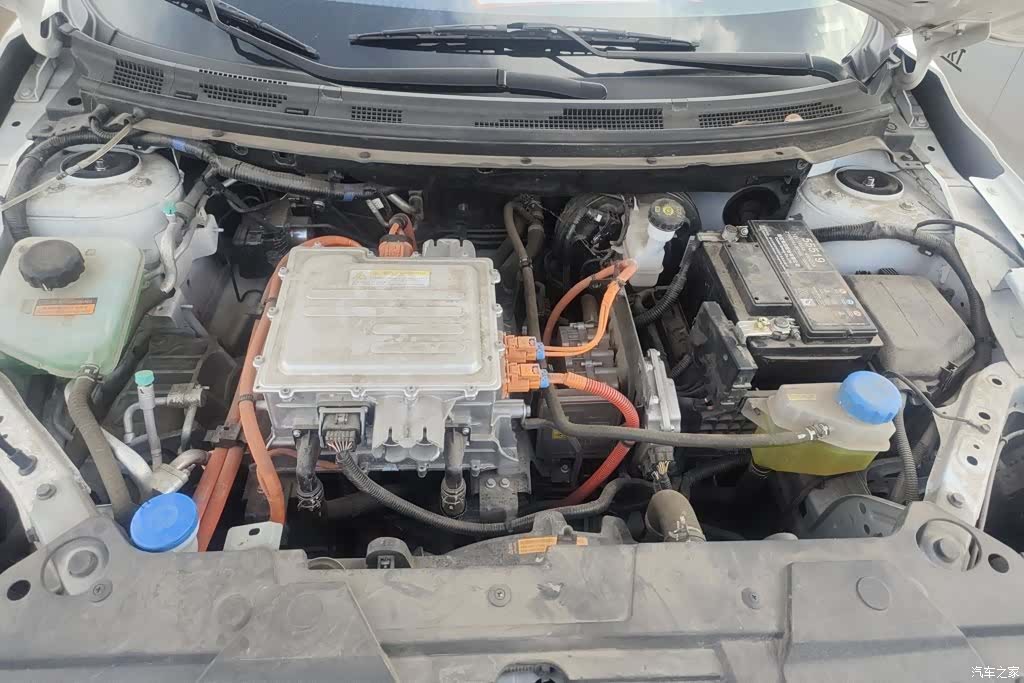 DongFeng E70, 2023 10