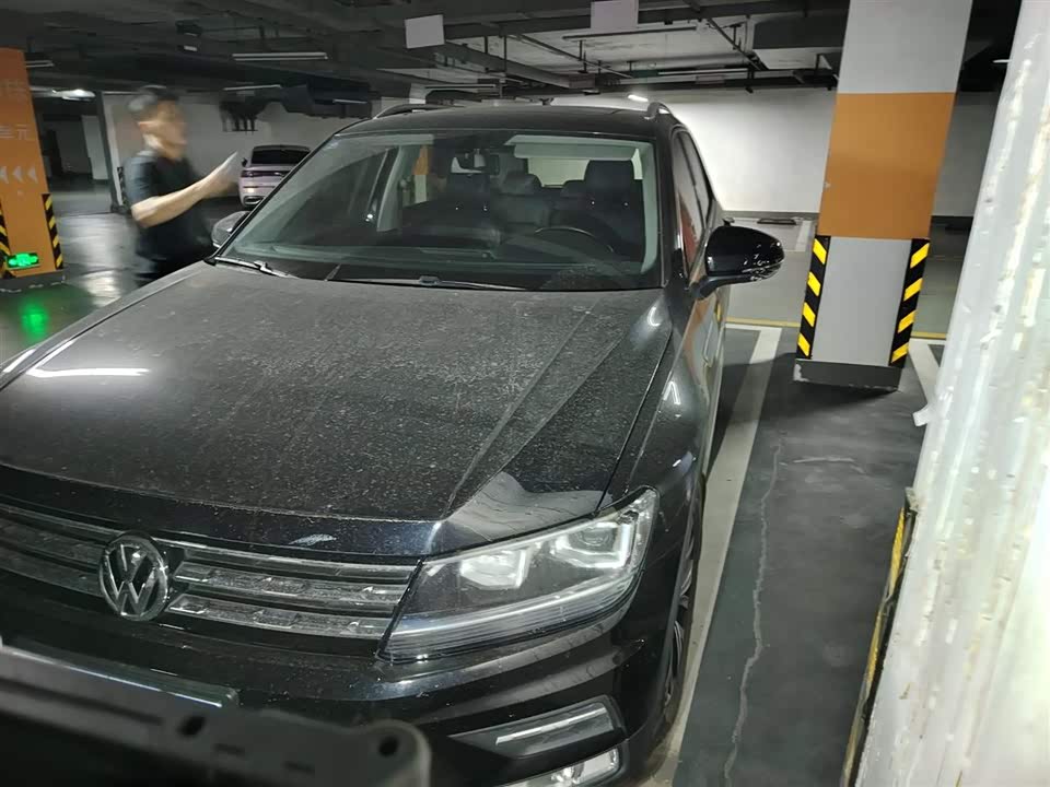 Volkswagen Tiguan L