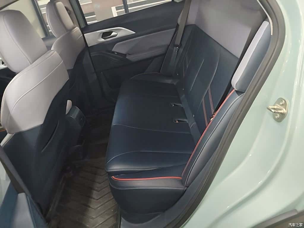 Geely E, 2022 17