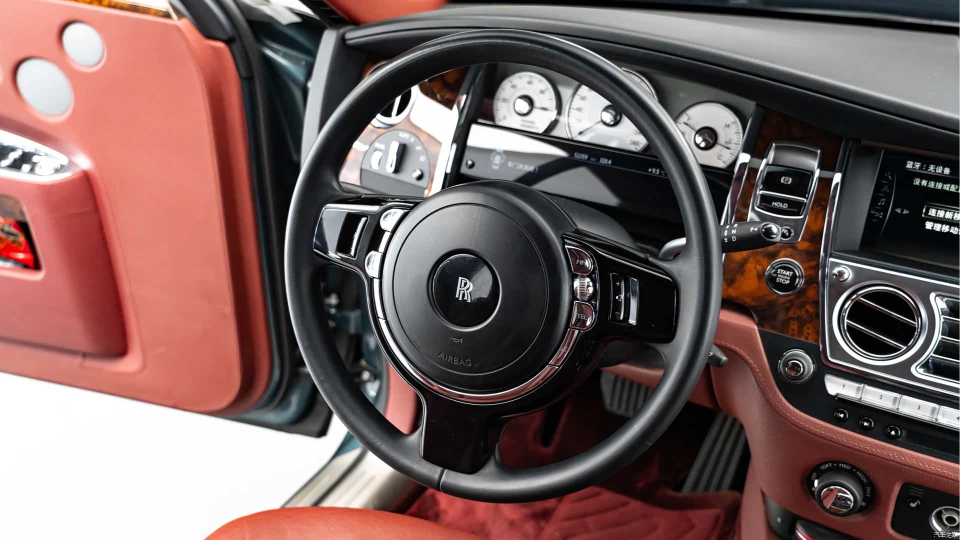 Rolls-Royce Ghost, 2015 16