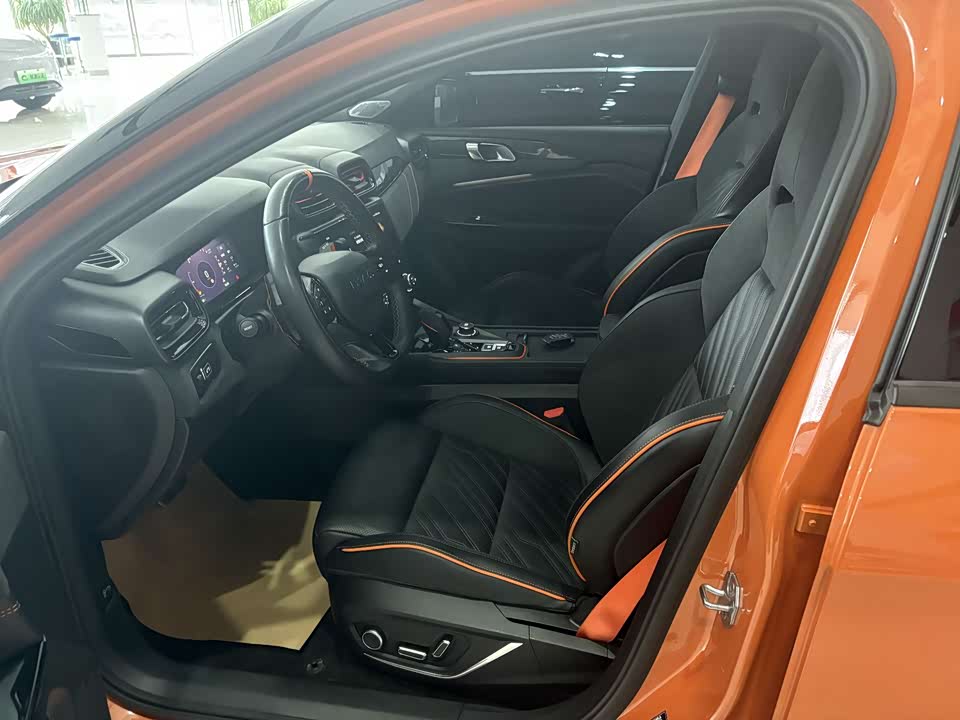 Lynk & Co 02 Hatchback