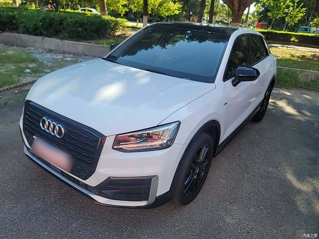 Audi Q2L, 2021 1