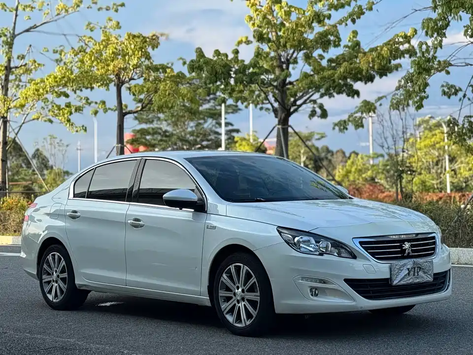 Peugeot 408