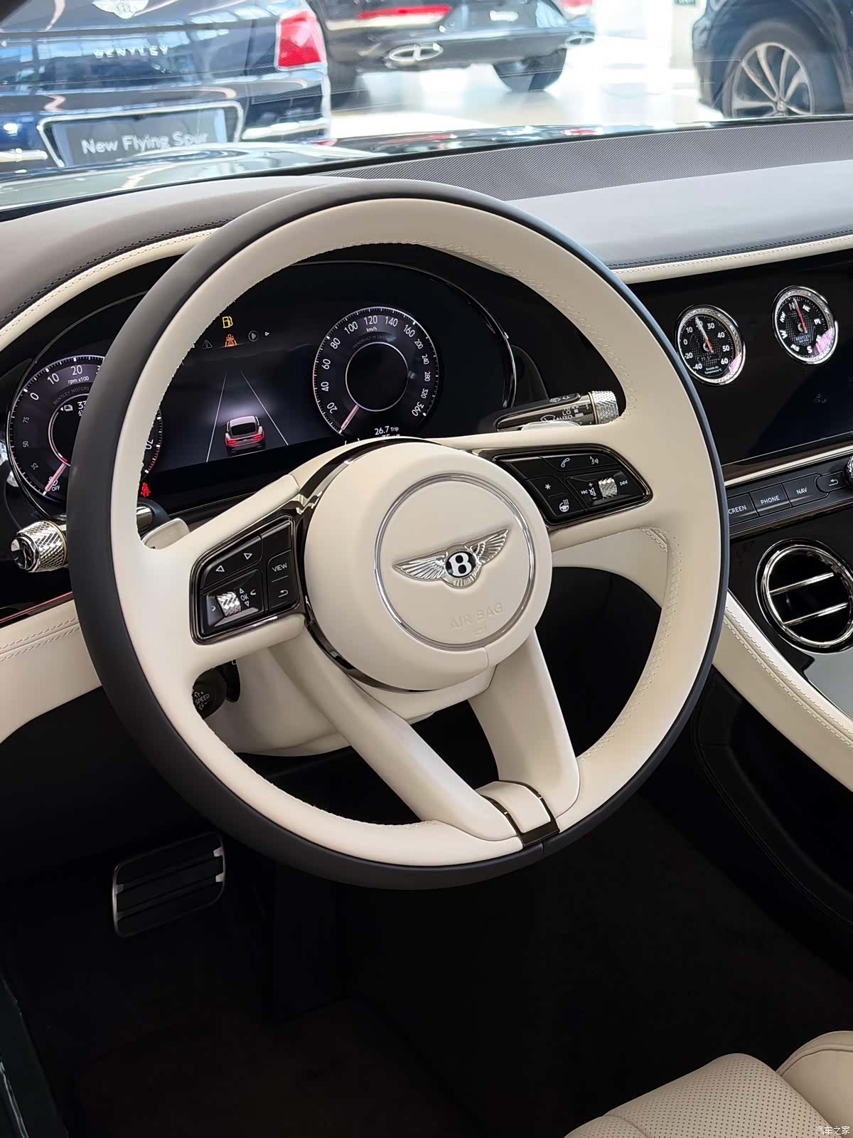 Bentley Continental GT, 2026 9