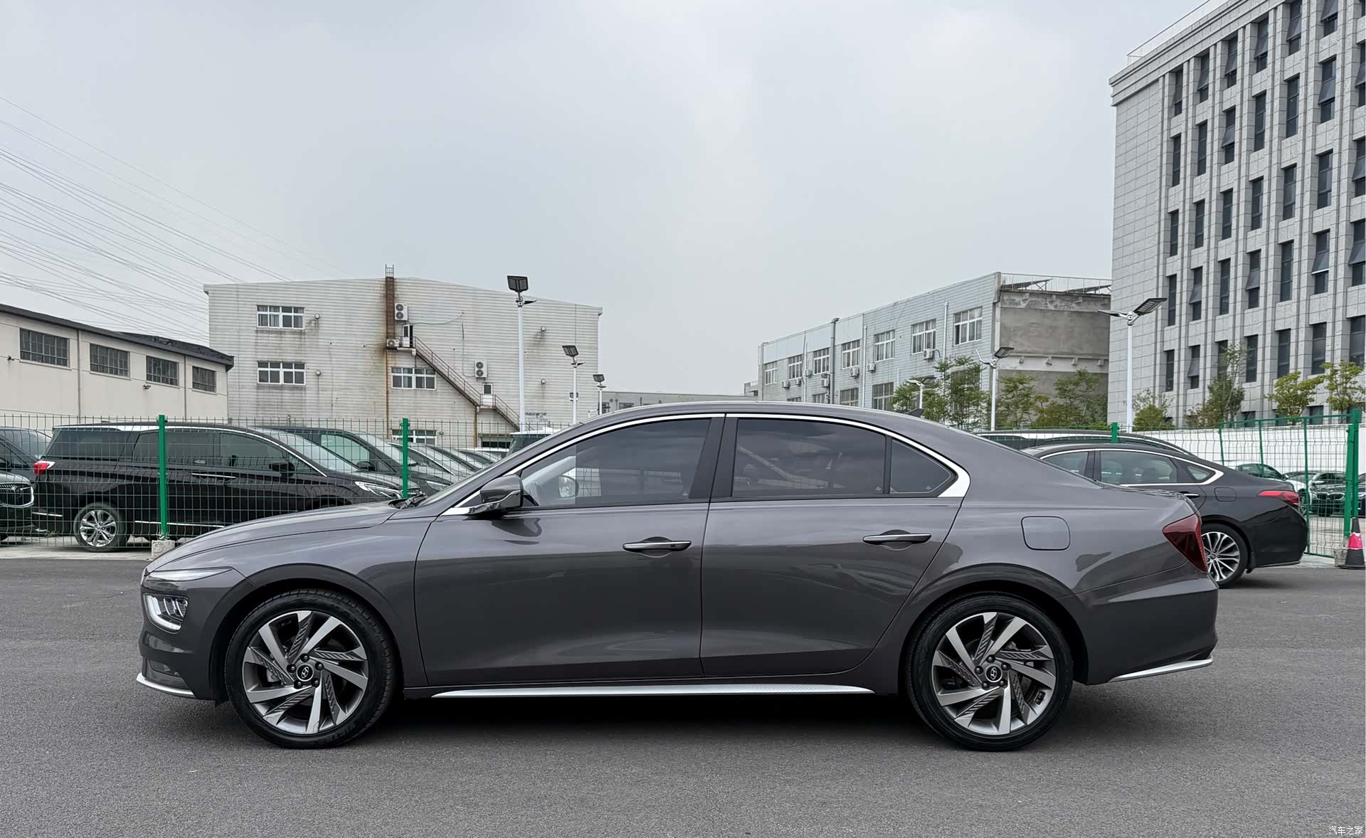 Hyundai 270TGDi, 2022 9
