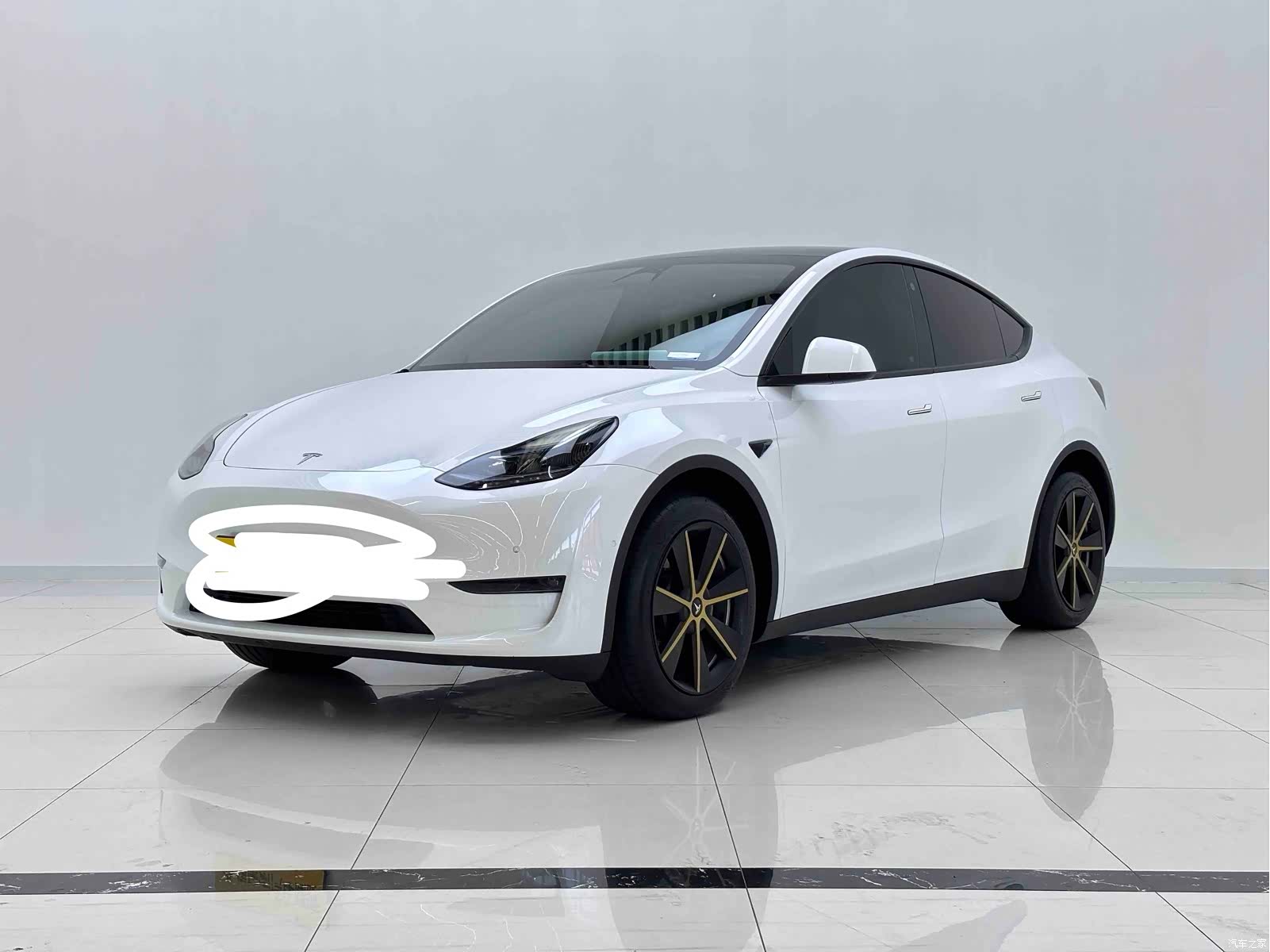 Tesla Model Y, 2023 1