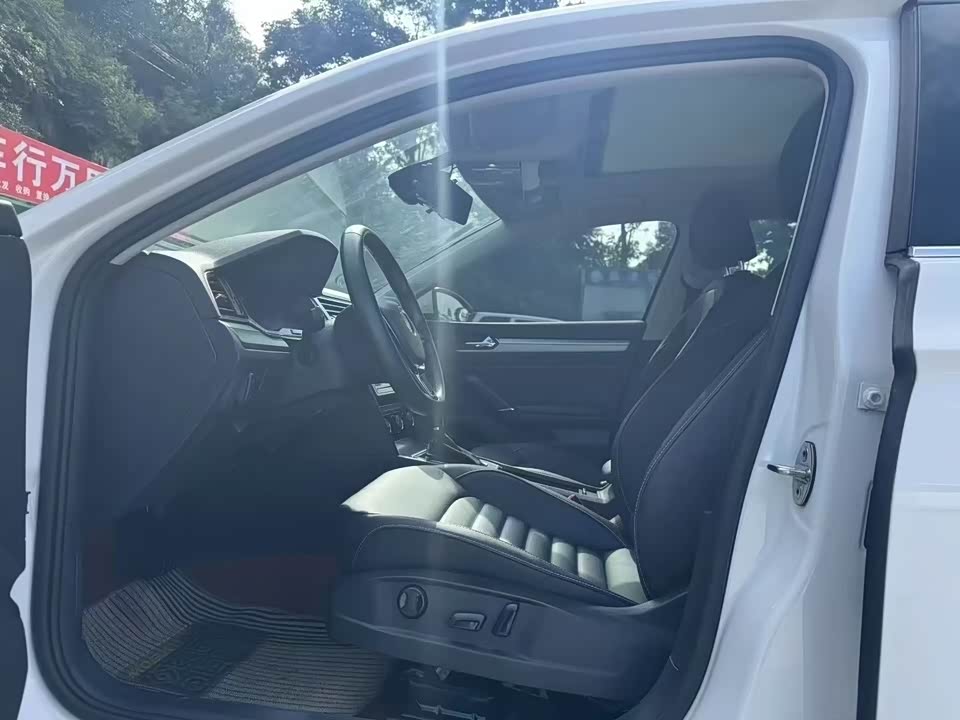 Volkswagen Lingdu Volkswagen Lingdu