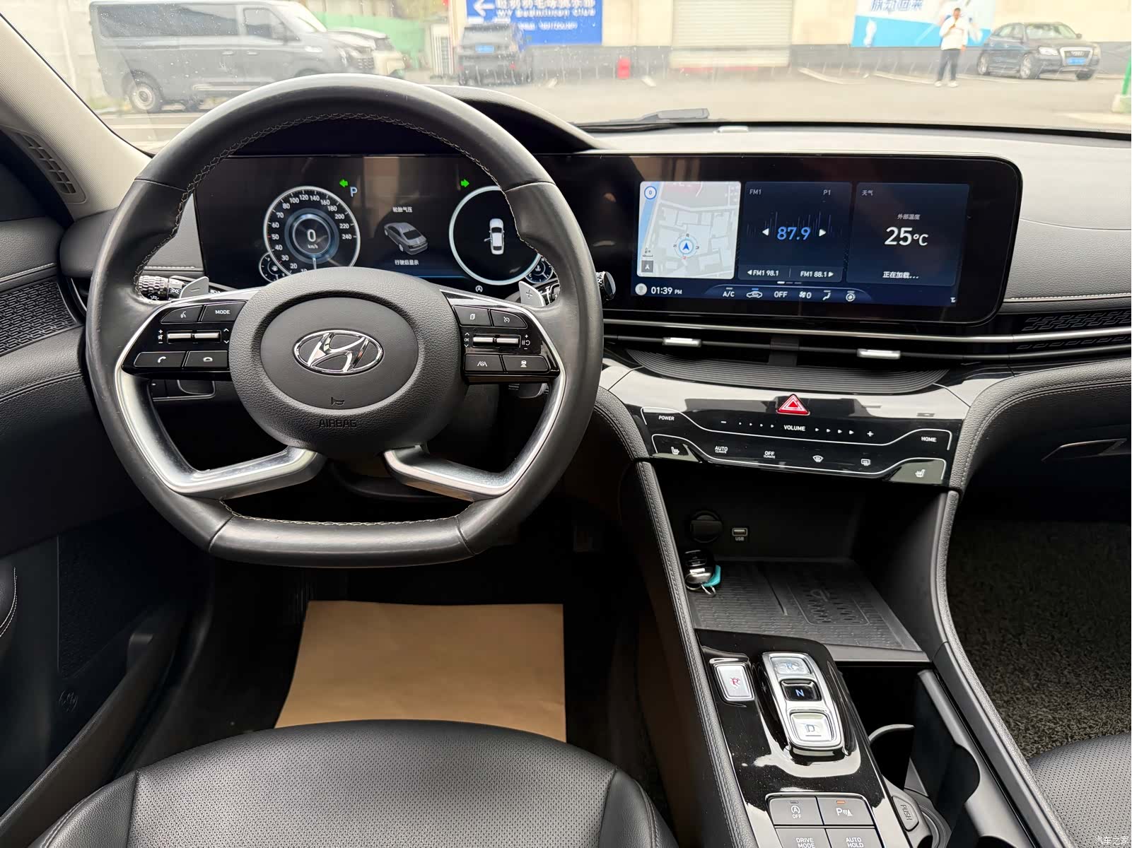 Hyundai 270TGDi, 2022 6