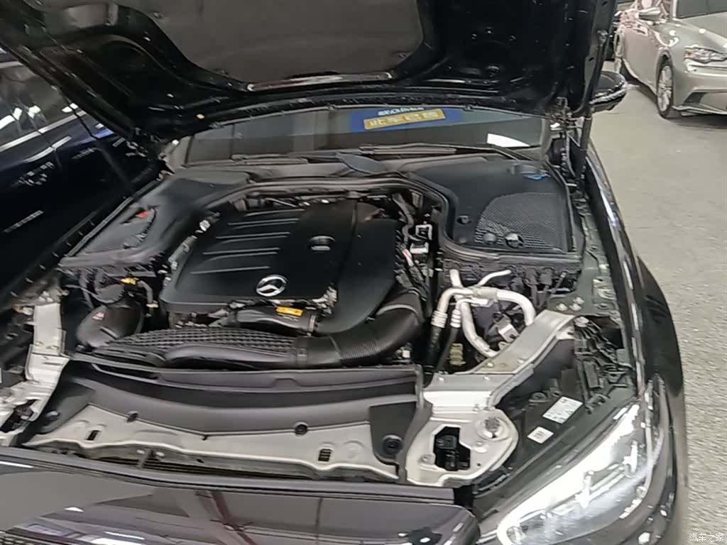 Mercedes-Benz E-Class, 2023 20