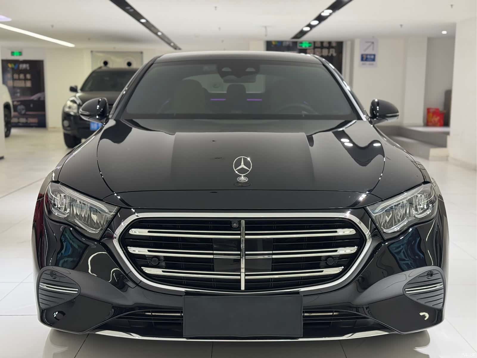 Mercedes-Benz E-Class, 2024 2